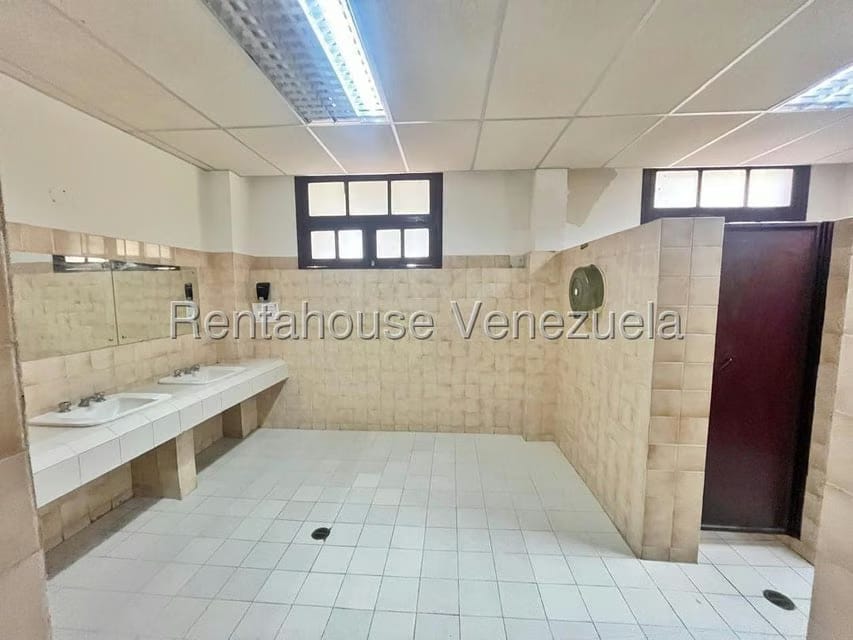 Comercial (Local Comercial) en Alquiler en Boleita Norte, Distrito Metropolitano - 6