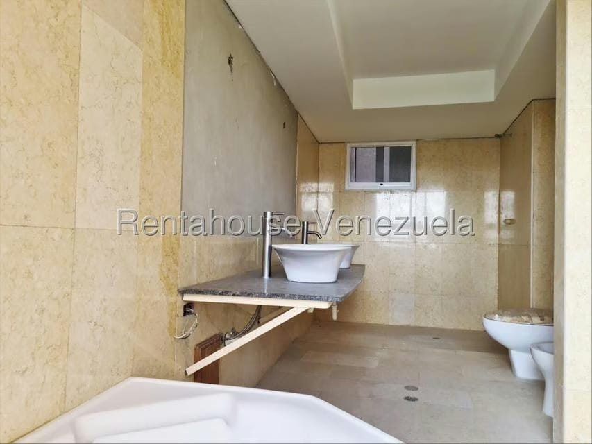 Apartamento (1 Nivel) en Venta en Colinas de Valle Arriba / Mirador de Los Campitos, Distrito Metropolitano - 16