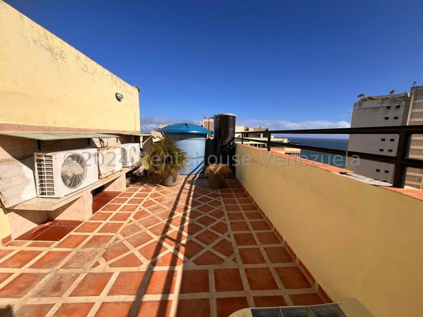 Apartamento (Duplex) en Venta en Playa Grande, Vargas - 28