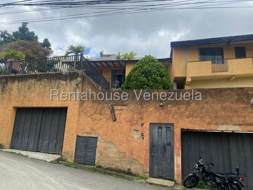 Casa (Multipes Niveles) en Venta en Baruta, Distrito Metropolitano - 2