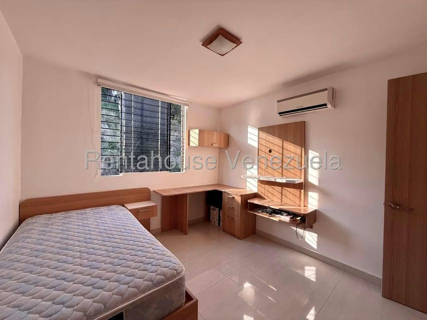 Apartamento (1 Nivel) en Alquiler en Los Naranjos Humboldt, Distrito Metropolitano - 14