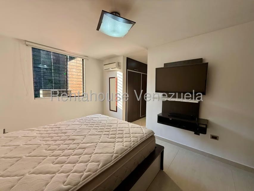 Apartamento (1 Nivel) en Alquiler en Los Naranjos Humboldt, Distrito Metropolitano - 20
