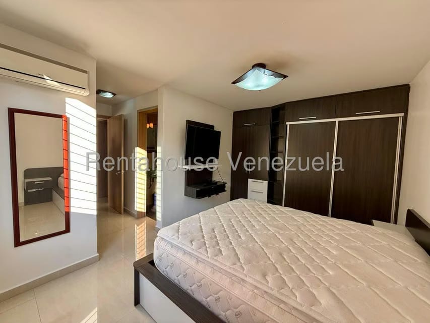 Apartamento (1 Nivel) en Alquiler en Los Naranjos Humboldt, Distrito Metropolitano - 21