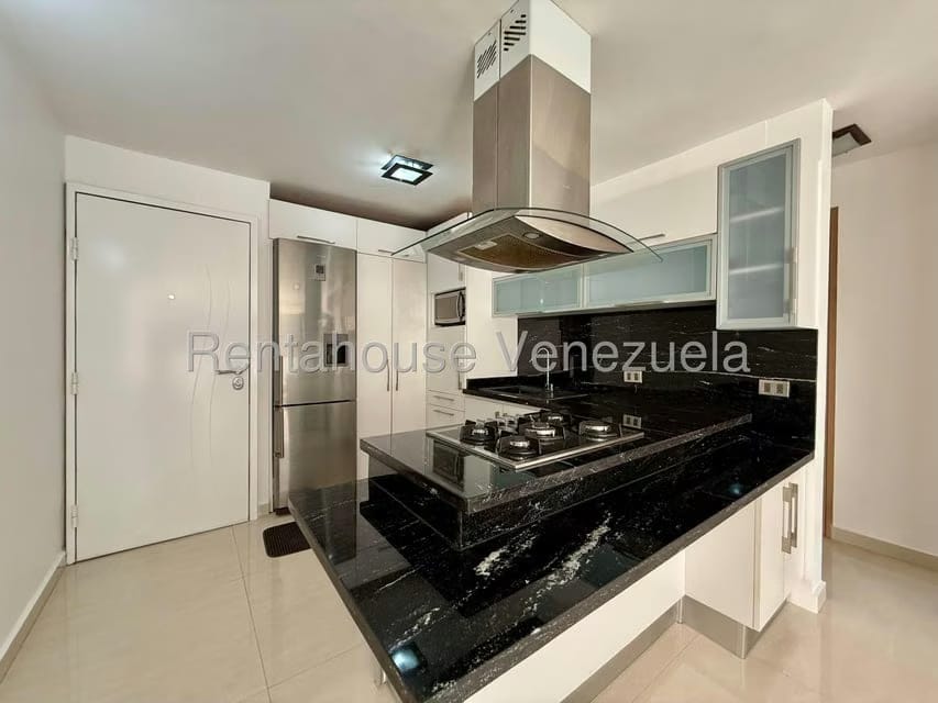 Apartamento (1 Nivel) en Alquiler en Los Naranjos Humboldt, Distrito Metropolitano - 5
