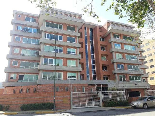 APARTAMENTO EN VENTA – YENNIEF ROJAS