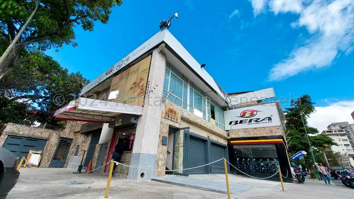 Comercial (Local Comercial) en Alquiler en Los Chaguaramos, Distrito Metropolitano