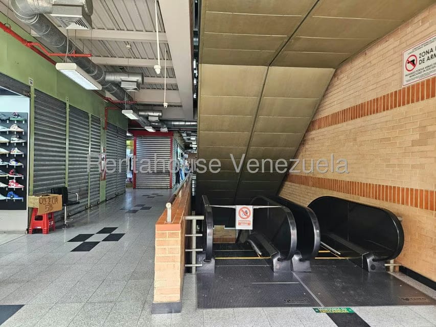 Comercial (Local Comercial) en Alquiler en Chacao, Distrito Metropolitano - 2