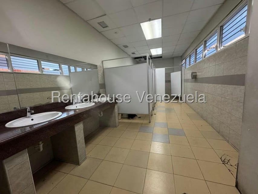 Comercial (Local Comercial) en Alquiler en Chacao, Distrito Metropolitano - 13