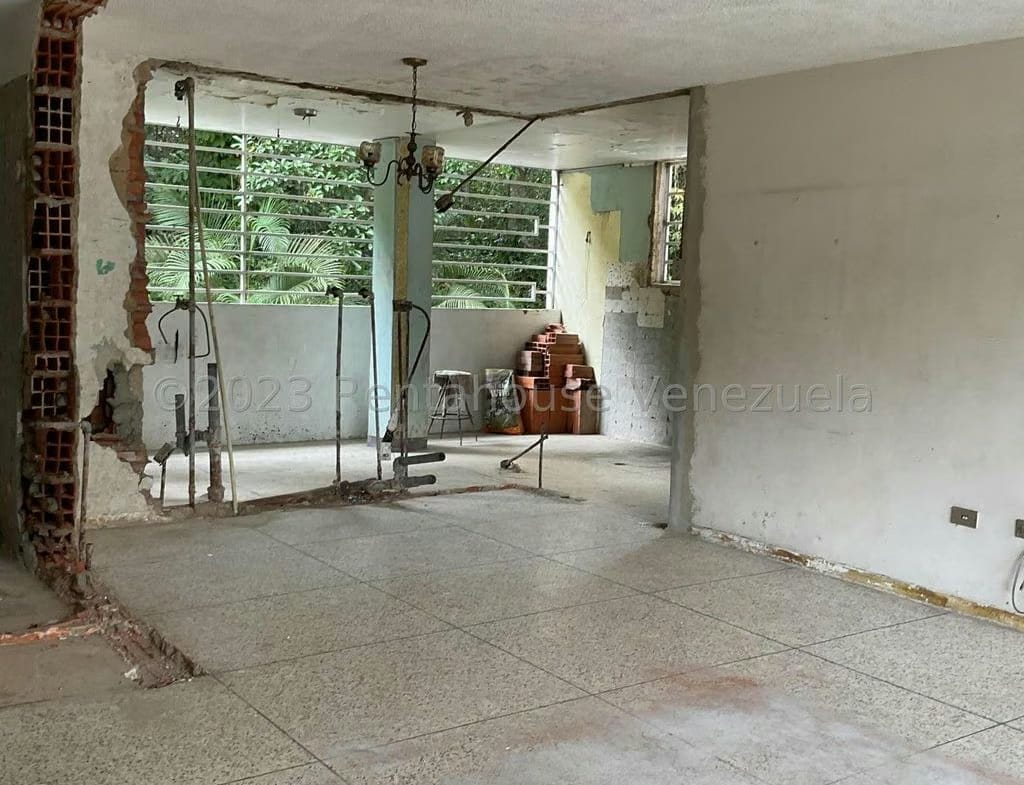 APARTAMENTO EN VENTA SELENE MARIN MLS#23-26690 - 2