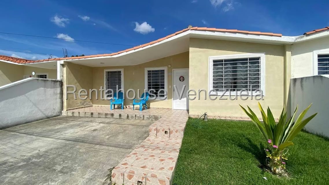 Casa (1 Nivel) en Venta en Terrazas de la Ensenada, Lara - 2