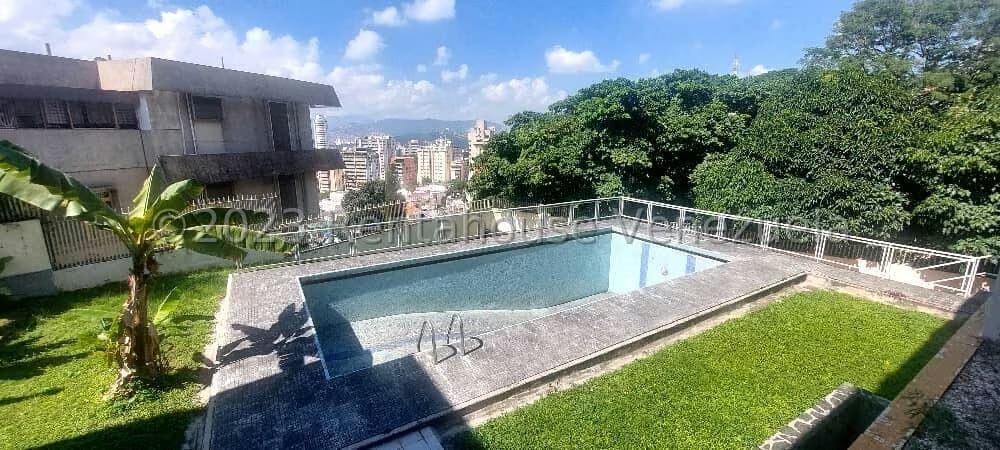 Casa (Duplex) en Venta en Alta Florida, Distrito Metropolitano - 25