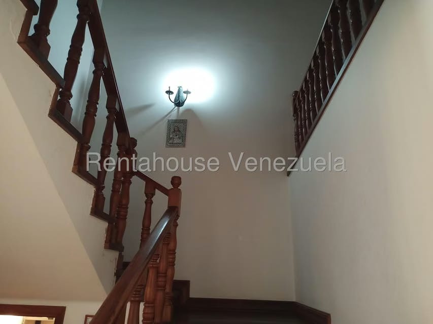Casa (Multipes Niveles) en Venta en Colinas de La California, Distrito Metropolitano - 26