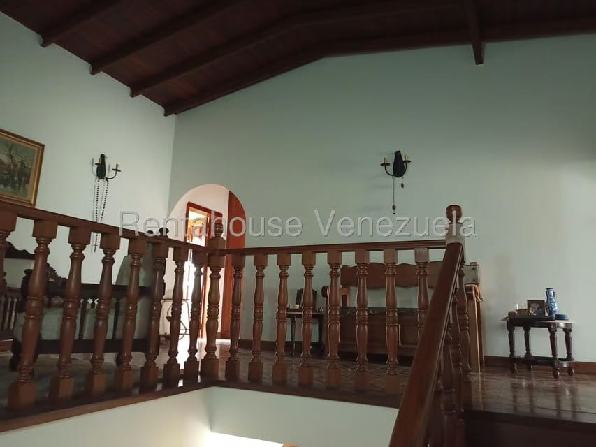 Casa (Multipes Niveles) en Venta en Colinas de La California, Distrito Metropolitano - 27