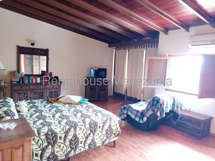 Casa (Multipes Niveles) en Venta en Colinas de La California, Distrito Metropolitano - 35