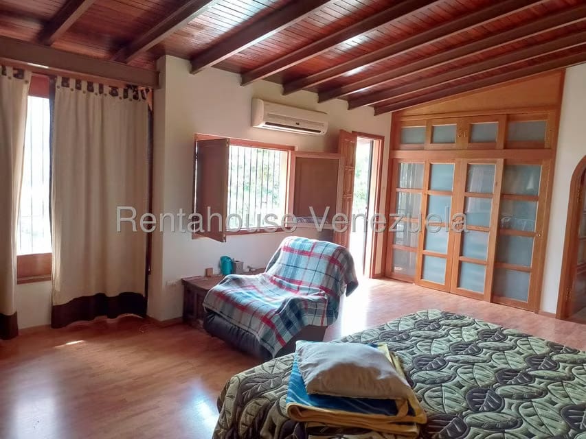 Casa (Multipes Niveles) en Venta en Colinas de La California, Distrito Metropolitano - 37