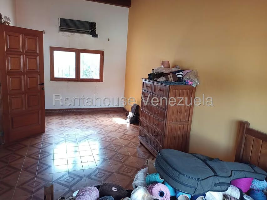 Casa (Multipes Niveles) en Venta en Colinas de La California, Distrito Metropolitano - 57