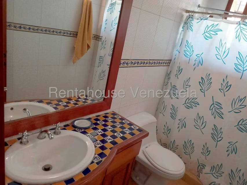 Casa (Multipes Niveles) en Venta en Colinas de La California, Distrito Metropolitano - 62