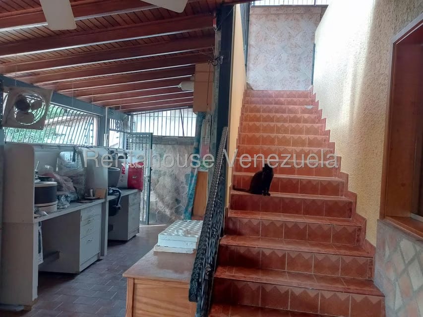 Casa (Multipes Niveles) en Venta en Colinas de La California, Distrito Metropolitano - 67