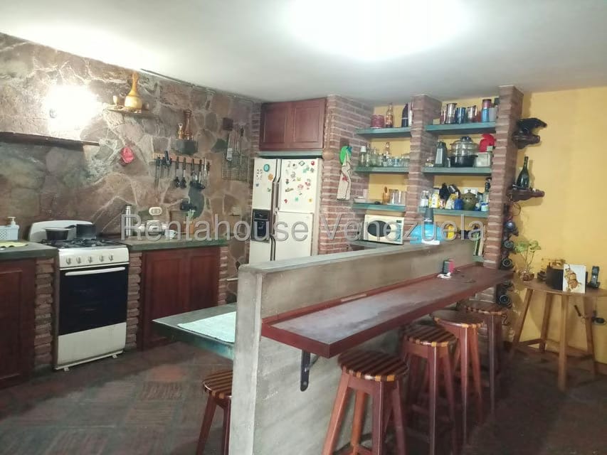 Casa (Multipes Niveles) en Venta en Colinas de La California, Distrito Metropolitano - 74