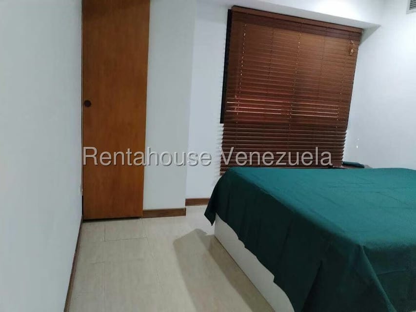 Apartamento (1 Nivel) en Alquiler en El Rosal, Distrito Metropolitano - 14