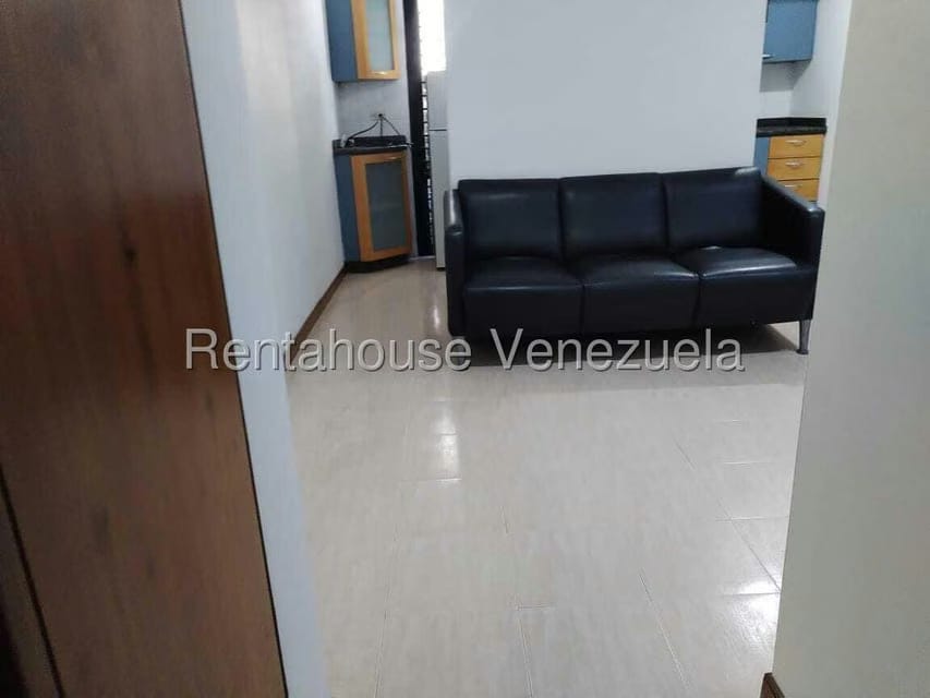 Apartamento (1 Nivel) en Alquiler en El Rosal, Distrito Metropolitano - 5