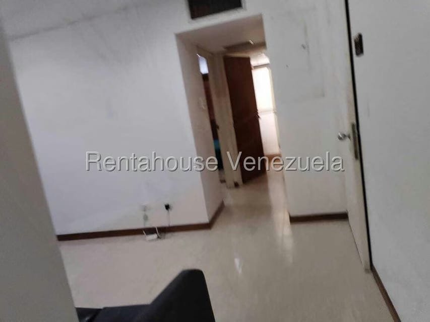 Apartamento (1 Nivel) en Alquiler en El Rosal, Distrito Metropolitano - 7
