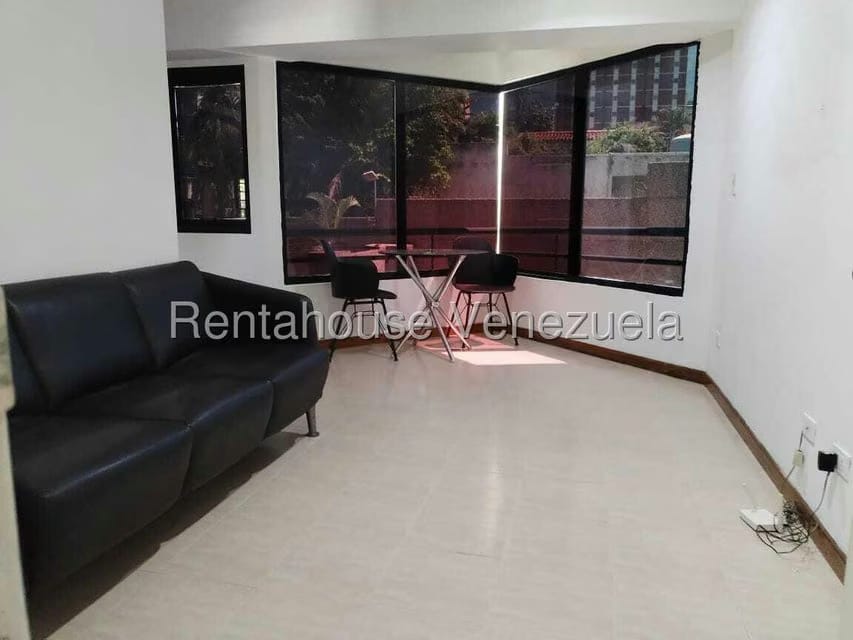 Apartamento (1 Nivel) en Alquiler en El Rosal, Distrito Metropolitano - 8