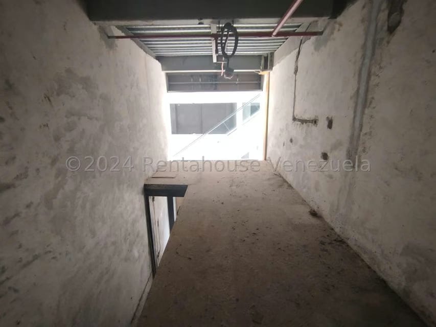 Comercial (Local Comercial) en Venta en Centro de Charallave, Miranda - 4