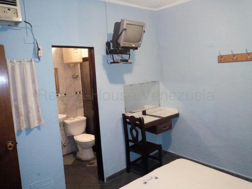 Comercial (Edificio) en Venta en Macuto, Vargas - 28
