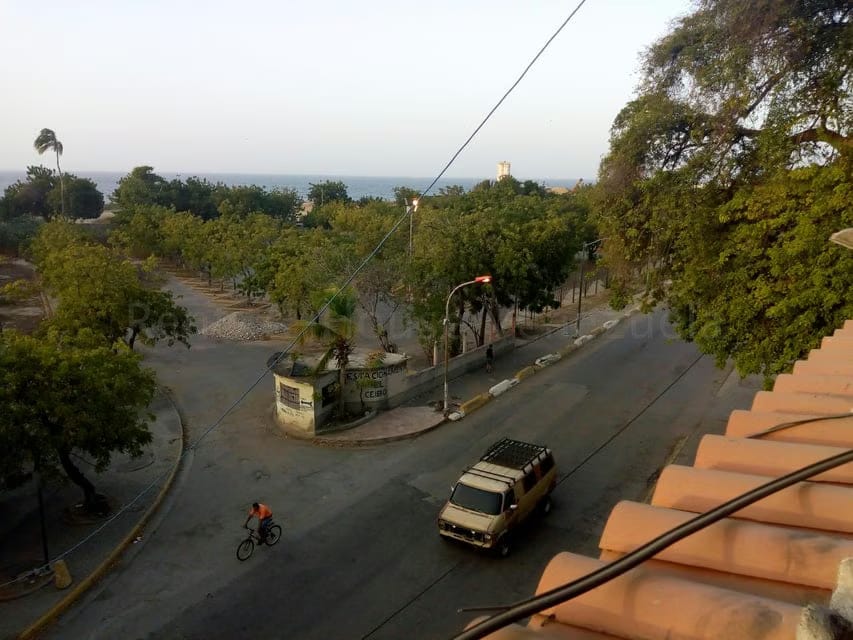Comercial (Edificio) en Venta en Macuto, Vargas - 41