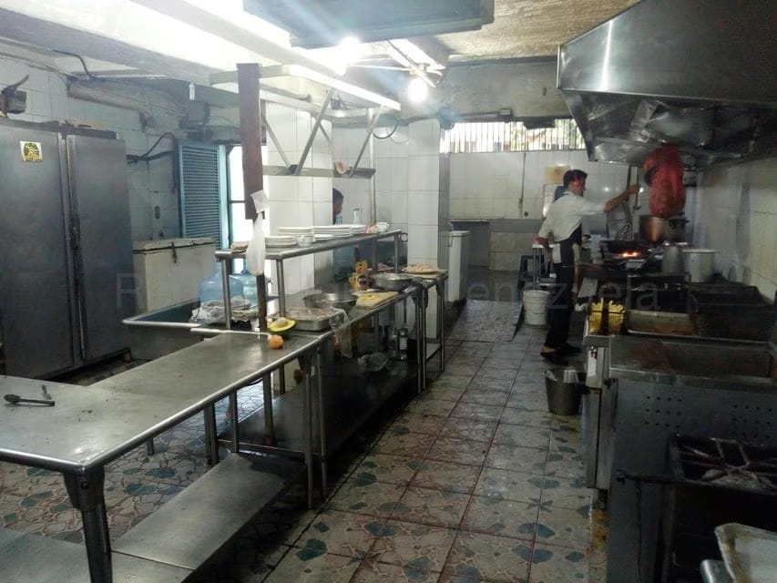 Comercial (Edificio) en Venta en Macuto, Vargas - 52