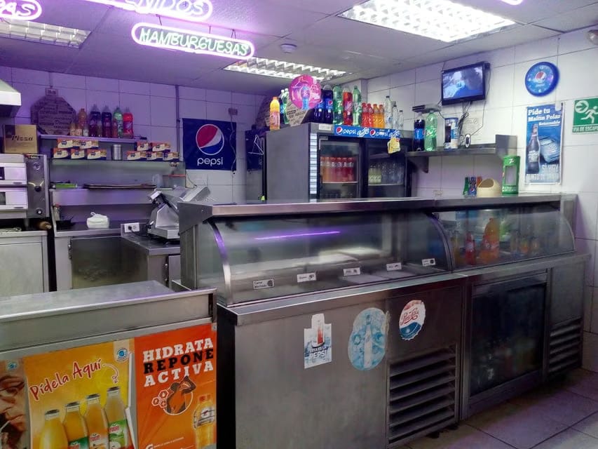 Comercial (Edificio) en Venta en Macuto, Vargas - 57