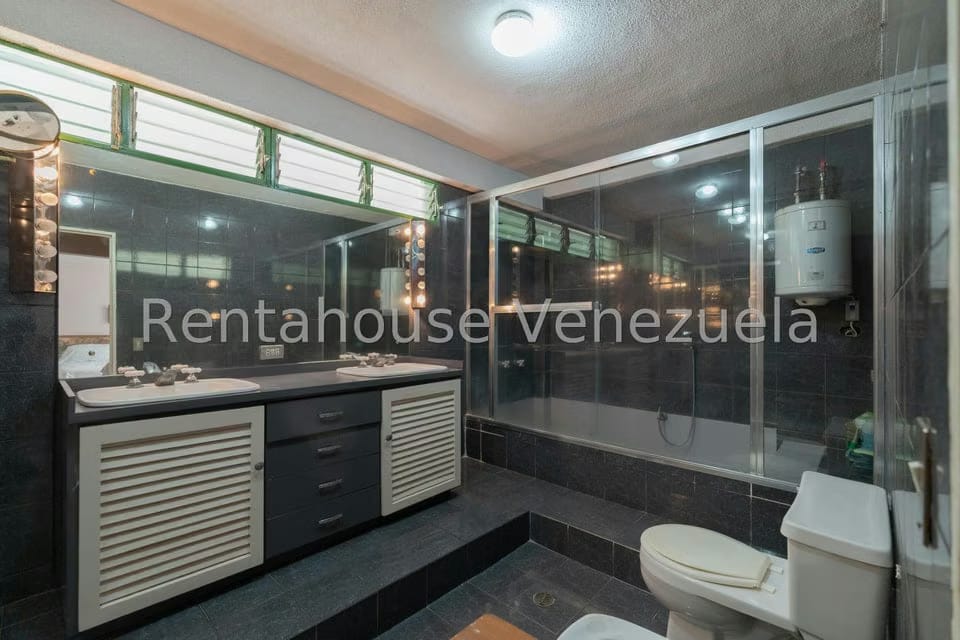 Casa (Multipes Niveles) en Venta en Caurimare, Distrito Metropolitano - 65