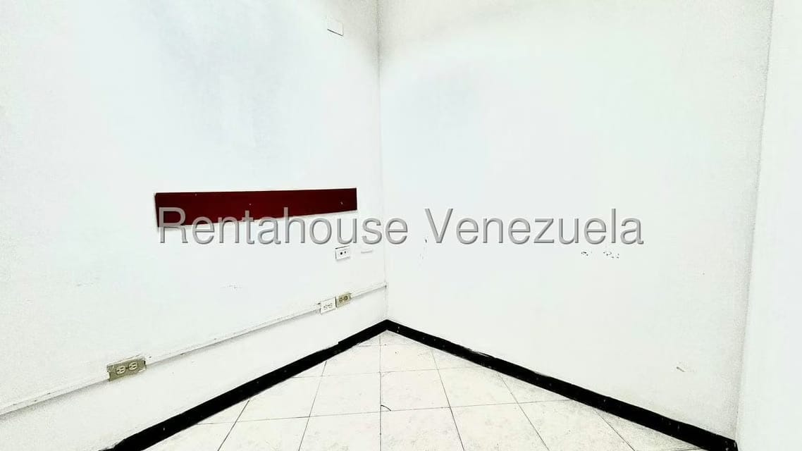 Comercial (Local Comercial) en Alquiler en Bello Monte, Distrito Metropolitano - 10