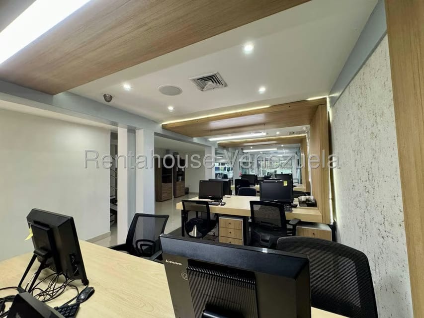 Comercial (Local Comercial) en Venta en Chuao, Distrito Metropolitano - 24
