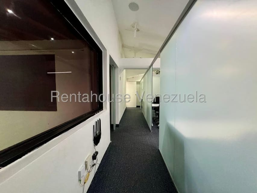 Comercial (Local Comercial) en Venta en Chuao, Distrito Metropolitano - 41