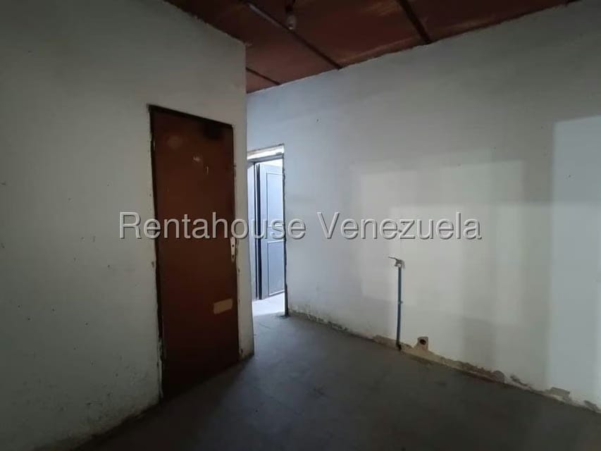 Comercial (Local Comercial) en Alquiler en 23 de Enero, Aragua - 12