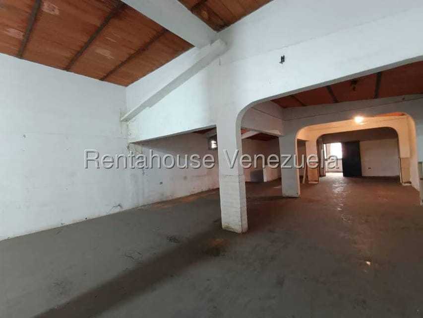 Comercial (Local Comercial) en Alquiler en 23 de Enero, Aragua - 4