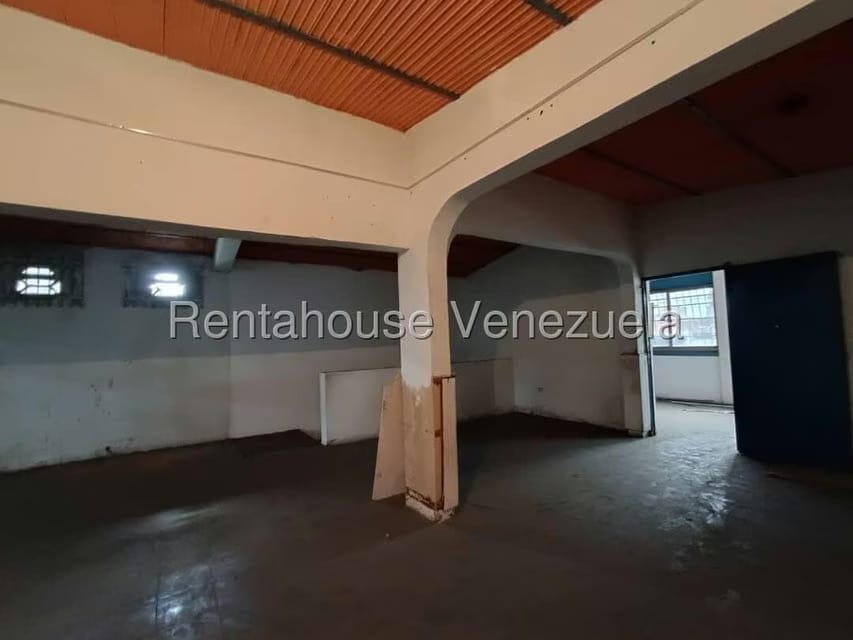 Comercial (Local Comercial) en Alquiler en 23 de Enero, Aragua - 5