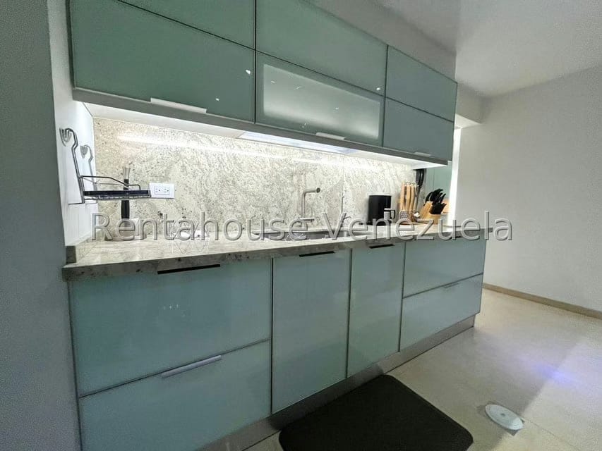 Apartamento (1 Nivel) en Venta en San Roman, Distrito Metropolitano - 14