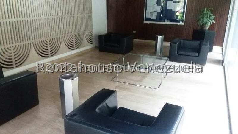 Apartamento (1 Nivel) en Venta en San Roman, Distrito Metropolitano - 4
