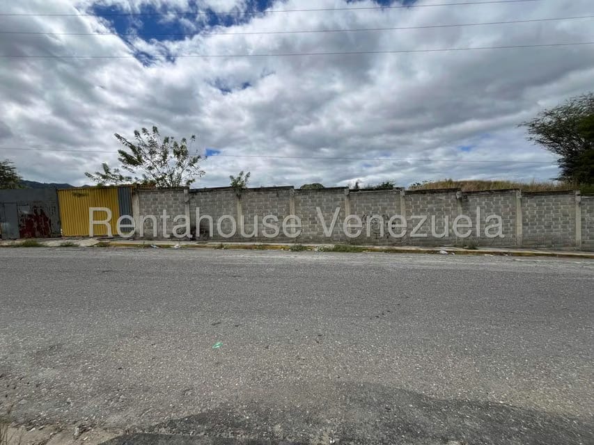 Terreno (Industrial) en Venta en Guatire, Miranda - 3