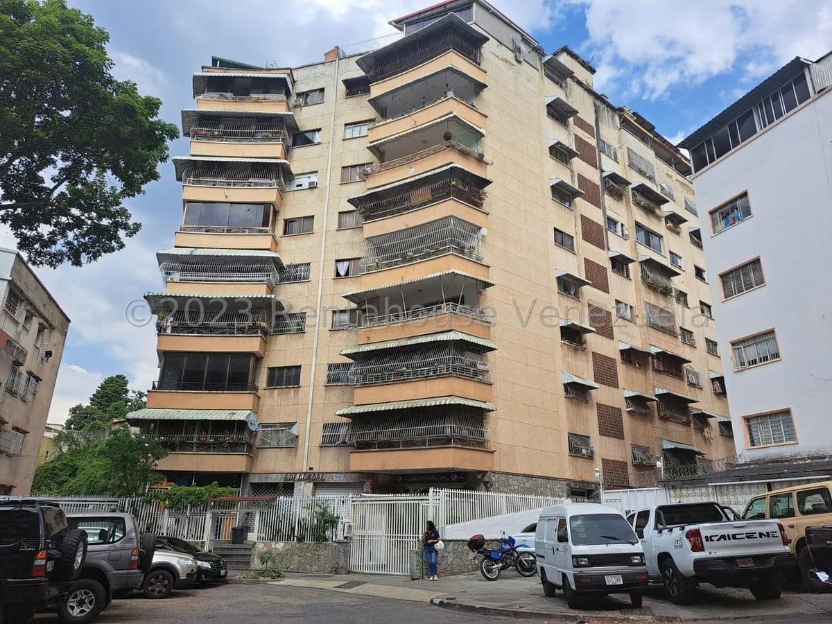 APARTAMENTO EN VENTA – ELENA MARIN NOBREGA