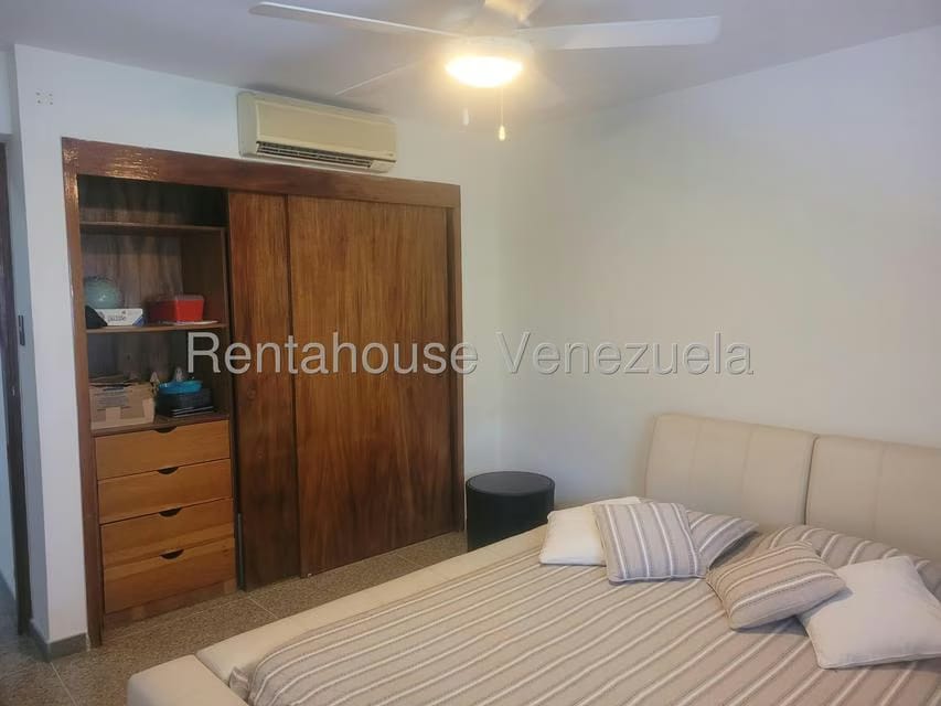 Apartamento (Duplex) en Alquiler en Chuao, Distrito Metropolitano - 12