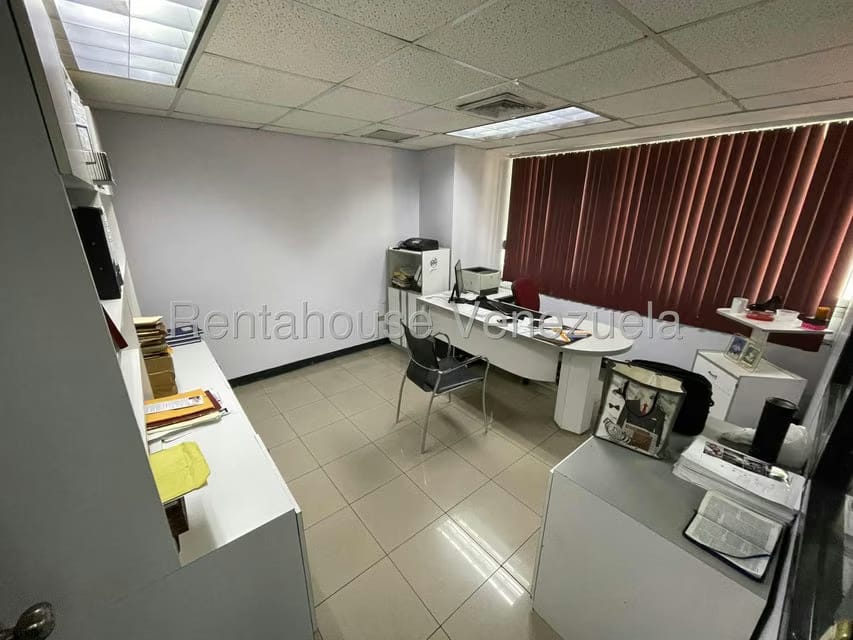Comercial (Oficina) en Alquiler en Parroquia Catedral, Distrito Metropolitano - 8