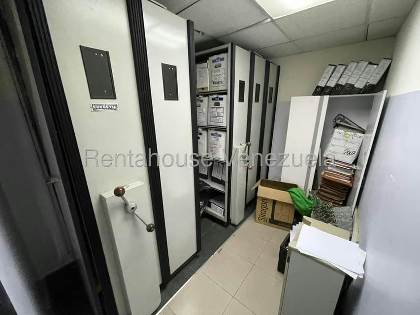Comercial (Oficina) en Alquiler en Parroquia Catedral, Distrito Metropolitano - 10