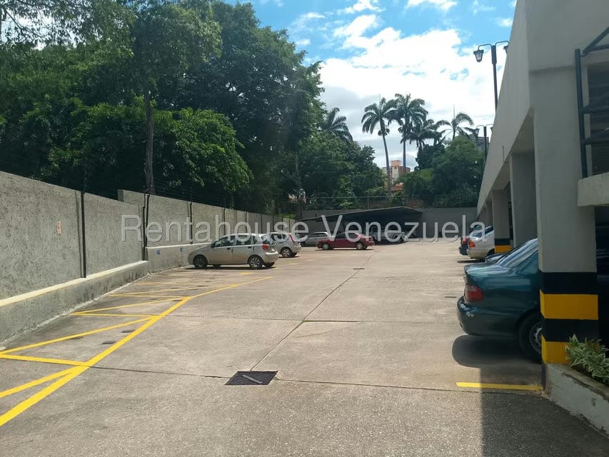Apartamento (1 Nivel) en Venta en Campo Alegre, Carabobo - 4