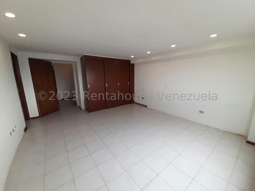 Apartamento (Penthouse) en Venta en Los Naranjos del Cafetal, Distrito Metropolitano - 12
