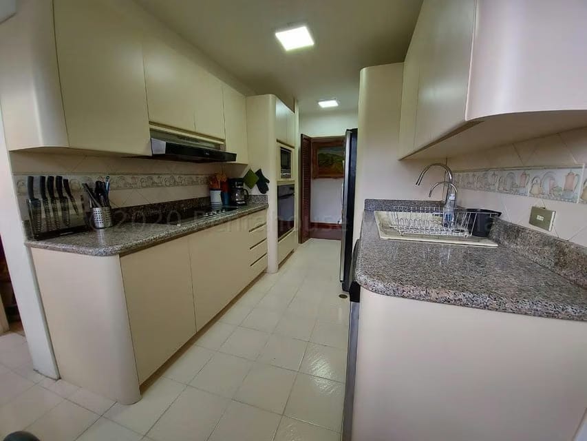 Apartamento (Penthouse) en Venta en Los Naranjos del Cafetal, Distrito Metropolitano - 10