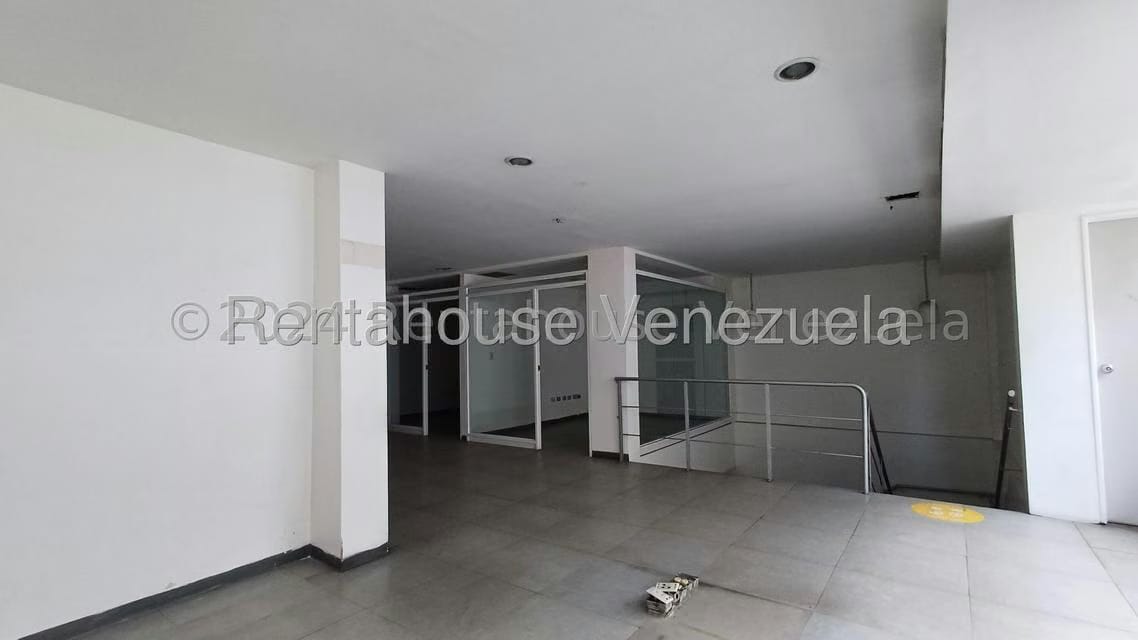 Comercial (Local Comercial) en Alquiler en Parroquia La Candelaria, Distrito Metropolitano - 12